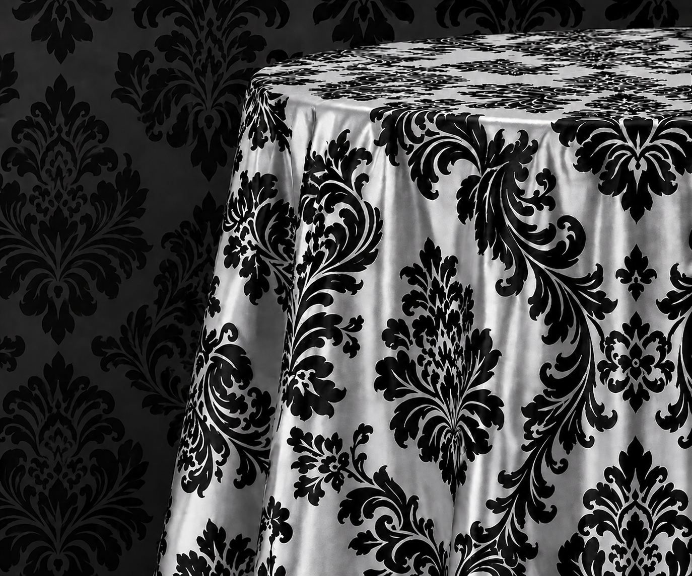 Damask Flocking Taffeta Round Tablecloth-72'', 90'', 108'' &120'' Round