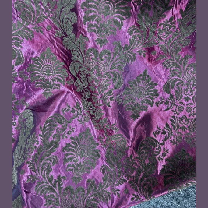 Round Tablecloth  Damask Flocking Taffeta 108'' Round - New Star Fabrics