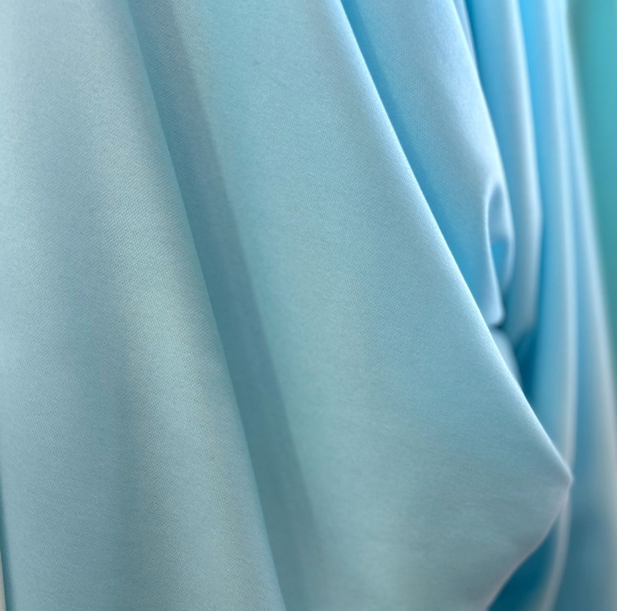 Poly Poplin Drape Panels – Pre-Cut for Wedding & Event Backdrops (30+ Colors) 5 ft Wide