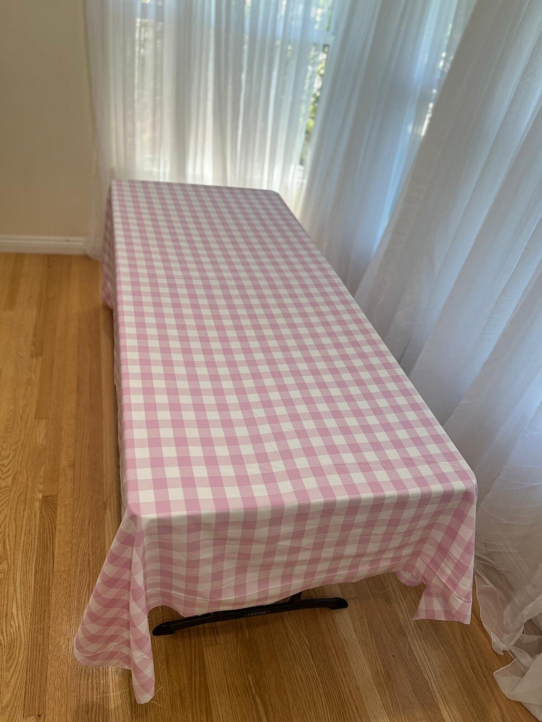 Gingham Checkered Tablecloth - Rectangular  58'' by 108''