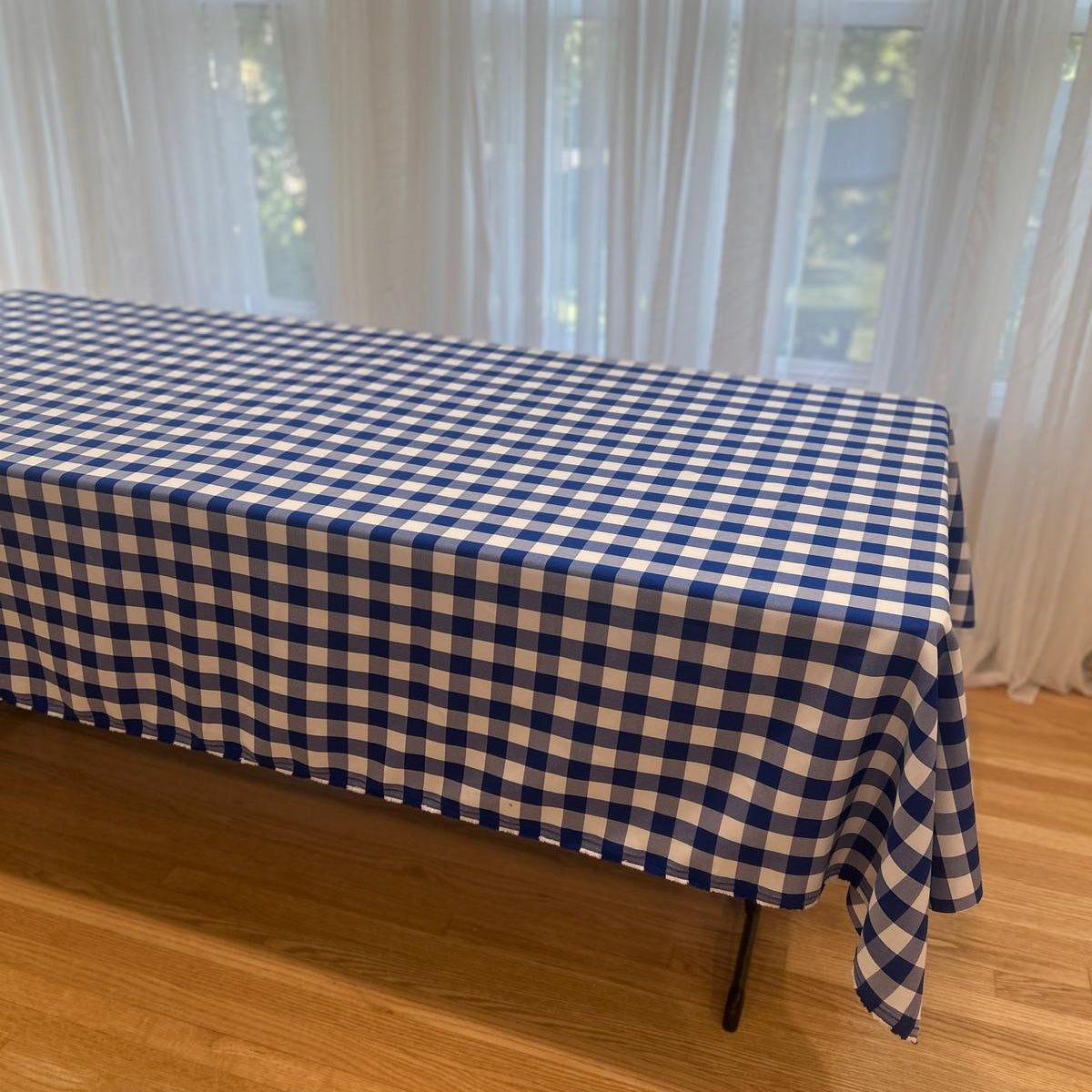 Gingham Checkered Poly Poplin Tablecloth 60 x 84 Inch